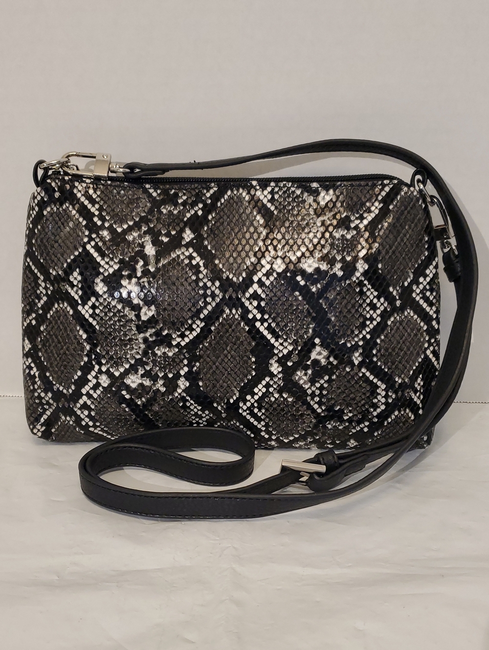 Snake-Print Crossbody Bag in Black and Gray